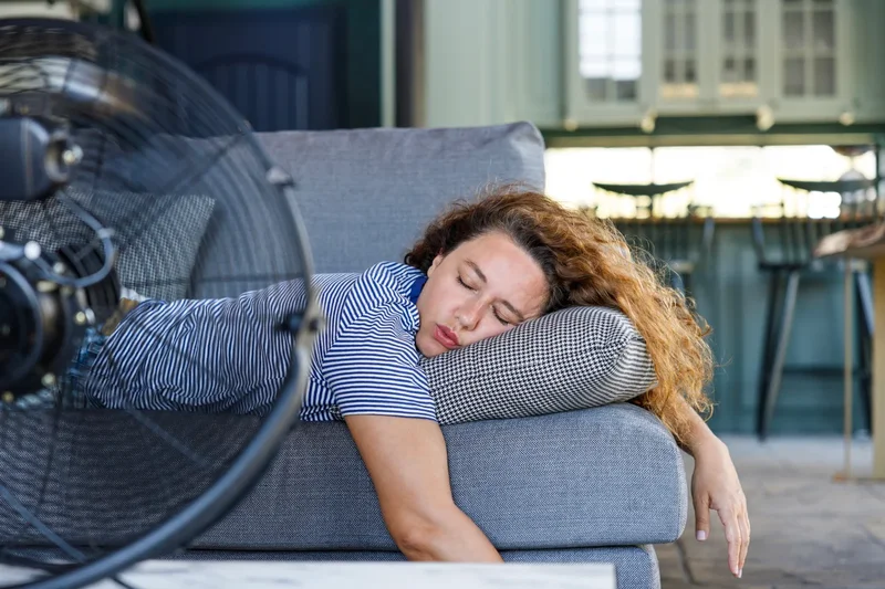 Doctors share what sleeping with a fan on does to your body and health