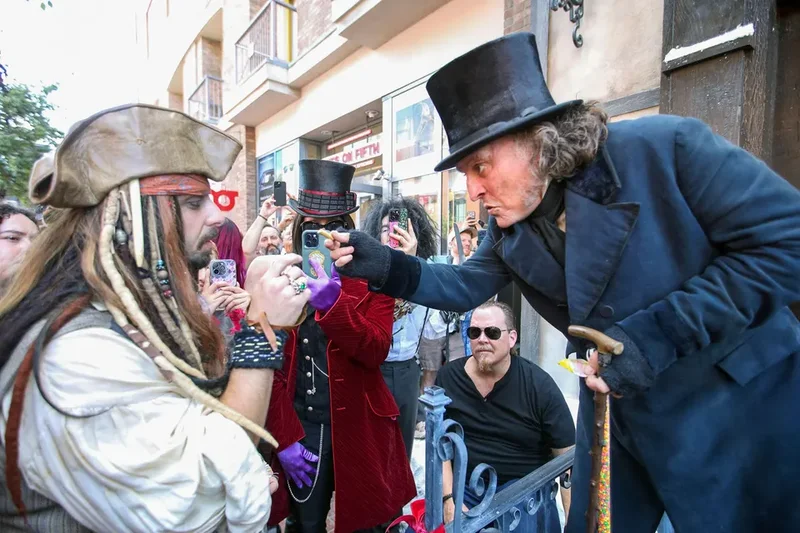 Photos: Cosplayers At SDCC 2026  (And Johnny Depp As Ebenezer Scrooge)