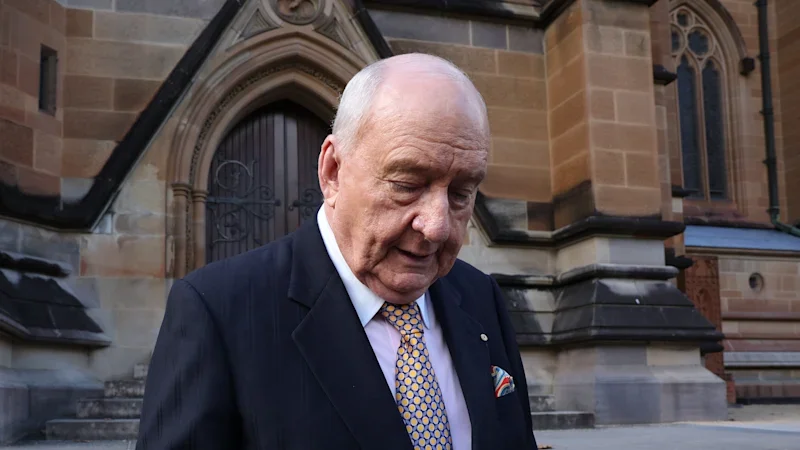 Alan Jones ‘anxious to have his day in court’ as push for trial delay abandoned