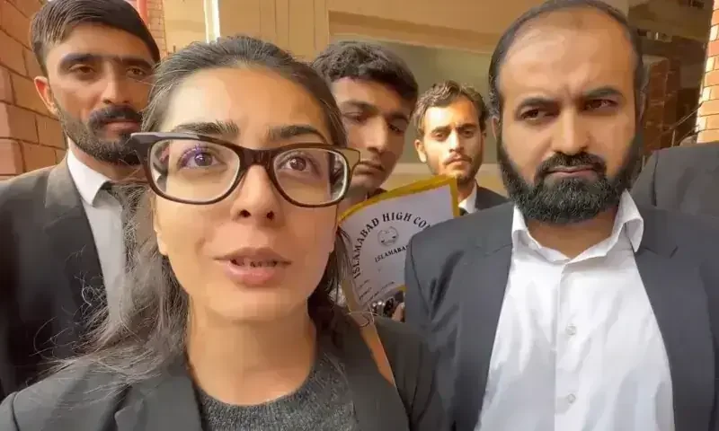 Controversial posts case: IHC rules Imaan, Hadi's sentence suspension pleas admissible