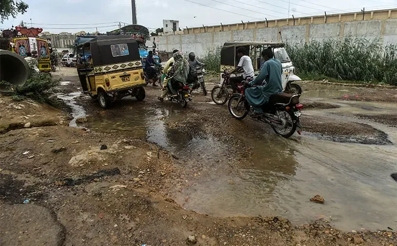 Pothole-riddled Karachi's Gulistan-i-Jauhar roads turn daily travel into an exhausting ordeal