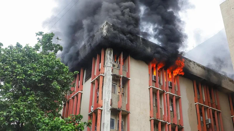 The urban nightmare — a fire with no escape