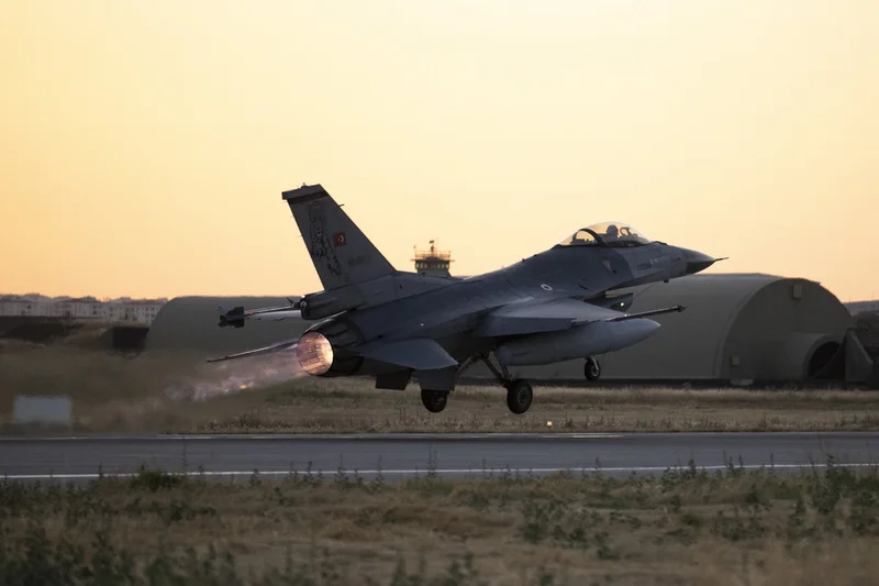 Turkish F-16 fighter jets gear up for key Baltic mission