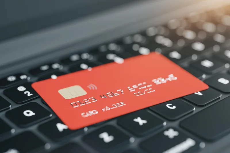 Card spending climbs over 7% in Q2