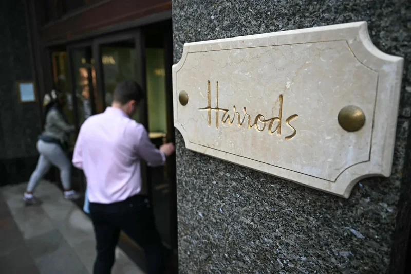 Harrods chef gets £4k payout after being sacked for leaving lobster and scallops out
