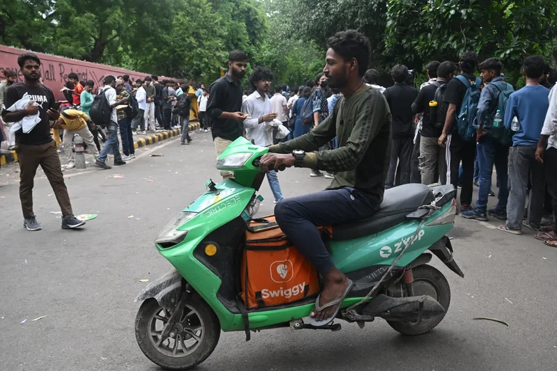 How supporters across India are feeding Delhi’s ‘cockroach’ protesters