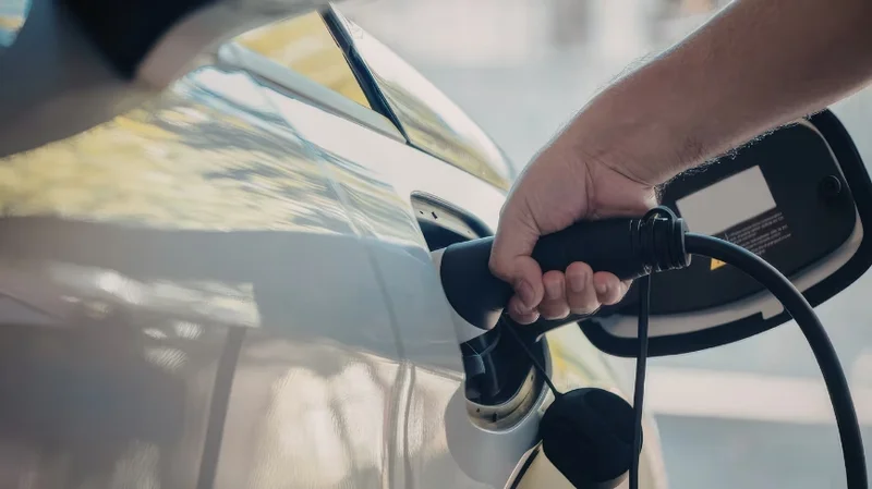 Electrified cars power Europe’s car market as Chinese brands hit a record share