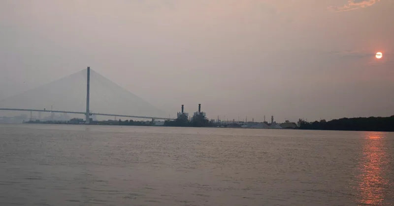 New bridge connecting Detroit and Canada opens amid diplomatic tension