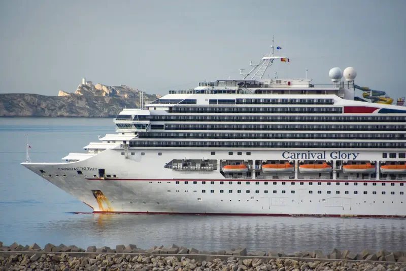 U.S. cruise passenger charged after allegedly hitting kids playing tag