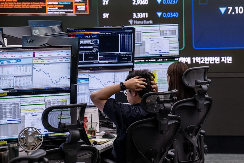 'Roller KOSPI': Record market swings leave investors split between euphoria, fear