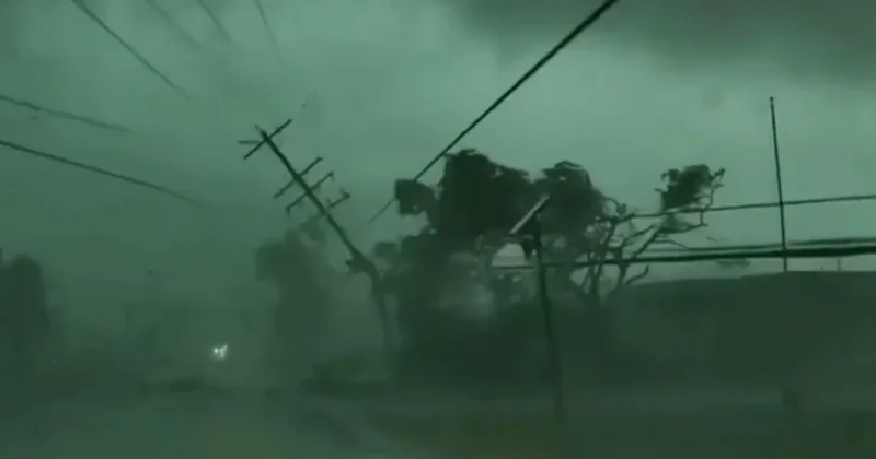 Massive and destructive storms ravage the Midwest