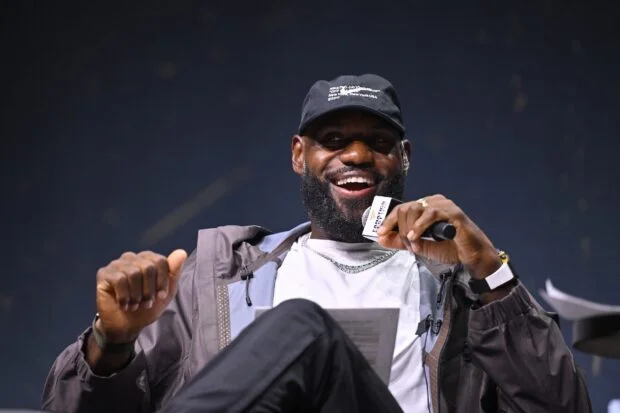 LeBron James hopes to bring title magic to Philadelphia 76ers