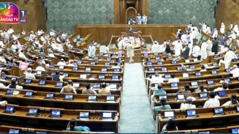 Parliament Monsoon Session Day 6 LIVE: Centre to introduce Anti-Paper Leak Amendment Bill