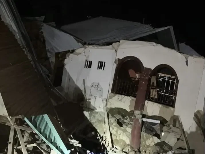 Students feared being trapped in a three-storey building that collapsed