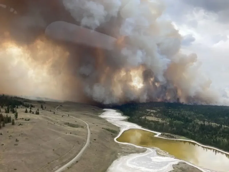 Loon Lake area evacuation order extends to nearly 1,500 properties due to Pear Lake fire