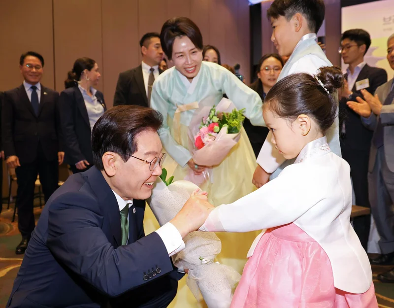 Lee says Korea seeks to combine tech, innovation with Brazil's abundant resources