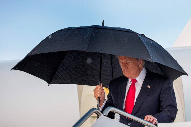 Trump claims 'good' talks but reiterates threat to hit Iran