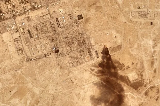 Iran launches renewed missile attacks