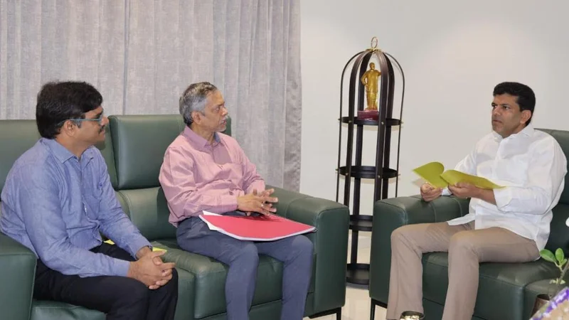 Speed up Central government projects in Amaravati: Pemmasani