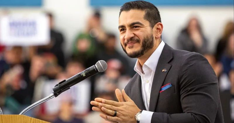 El-Sayed leading Stevens in Michigan Democratic primary for Senate, poll finds