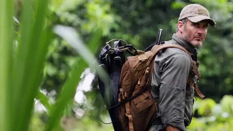 Navy SEAL and survival show host Joel Lambert warns Americans to prepare for weeks without supplies