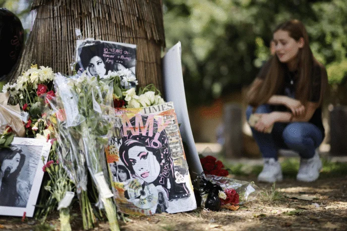 Amy Winehouse's father ordered by judge to pay nearly £1 million to her friends