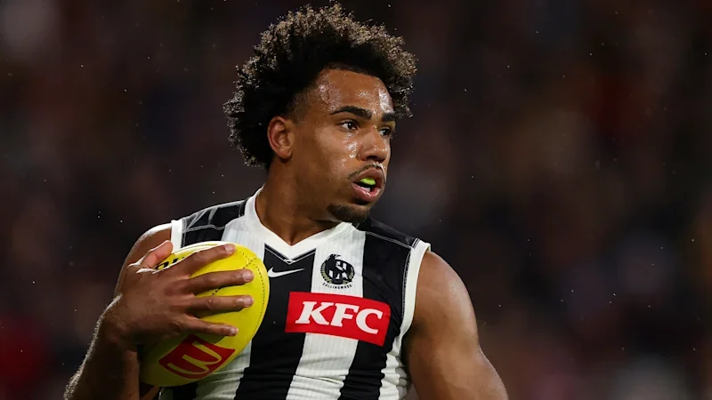 ‘Says more about the crowd than it does about Isaac’: Pendlebury speaks out on Crows fans booing Quaynor
