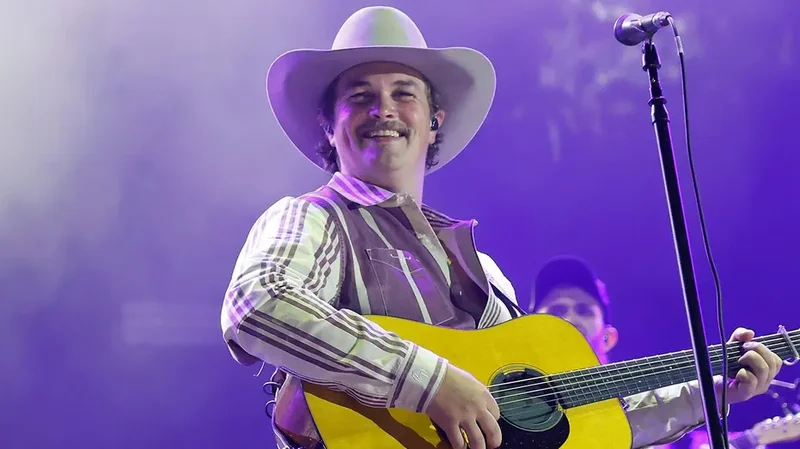 Singer Zach Top slams modern country music, says it lacks 'soul'