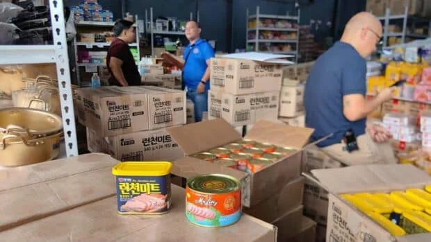Korean mart's 'illegal' luncheon meat seized, manager nabbed