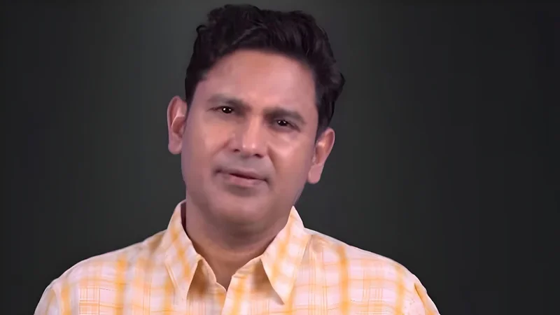 Lyricist Manoj Muntashir calls Jantar Mantar protesters part of 'tukde tukde gang'