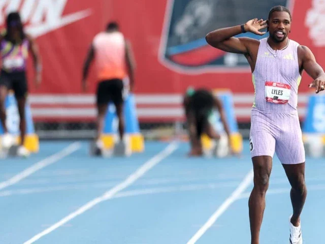 Lyles wins US 100m title in world-leading 9.79sec