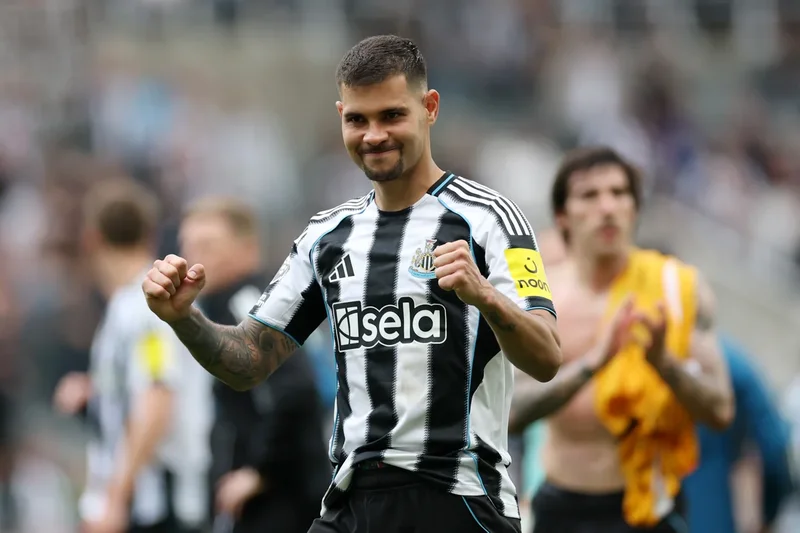 Transfer news LIVE: Arsenal prepare huge bid for Guimaraes, Man Utd close in on new midfielder