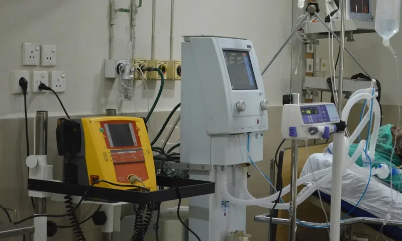 Shortage of ventilators posing risks to saving lives in hospitals across Islamabad