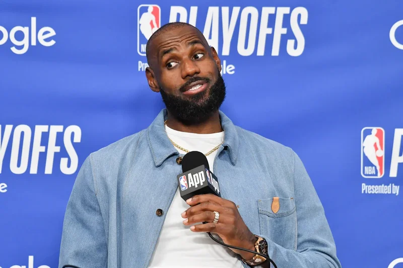 LeBron James to 76ers made official as Philadelphia welcomes NBA legend: ‘A city fit for a king’