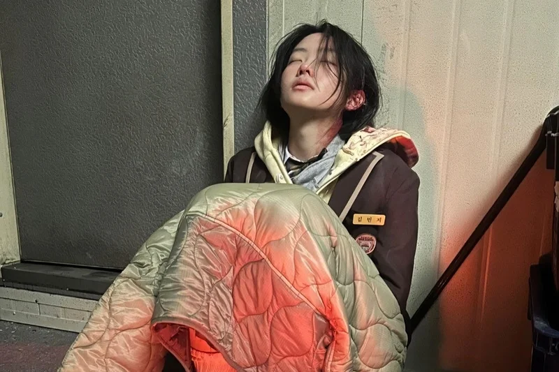 Teenage star of 'Agent Kim Reactivated' working at takoyaki shop