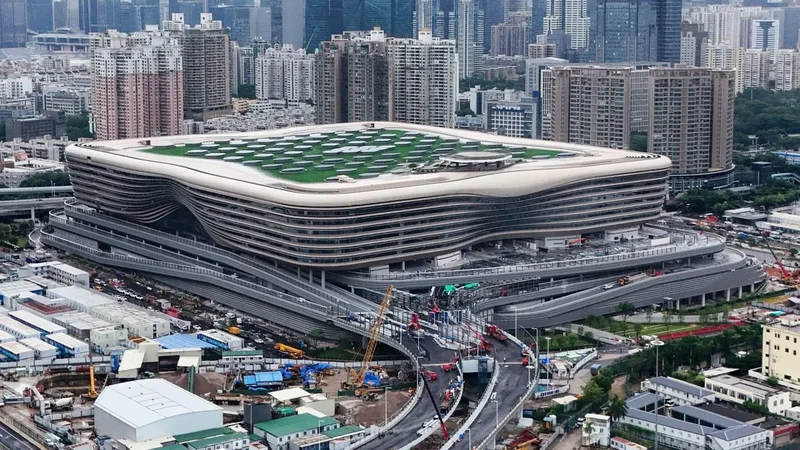 Revamped Huanggang checkpoint needs Hong Kong airport bus link, experts say