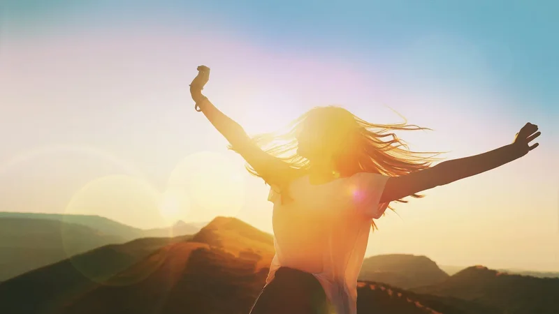 3 ways to feel happier, according to science