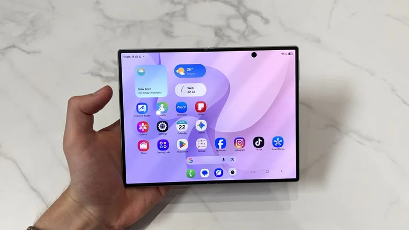 Watch: AirDrop via Quick Share on the Galaxy Z Fold 8 works like a dream