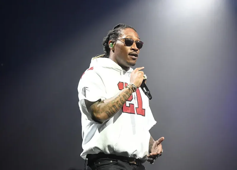 Future Ties Drake’s Historic Record As He Replaces The Rapper At No. 1
