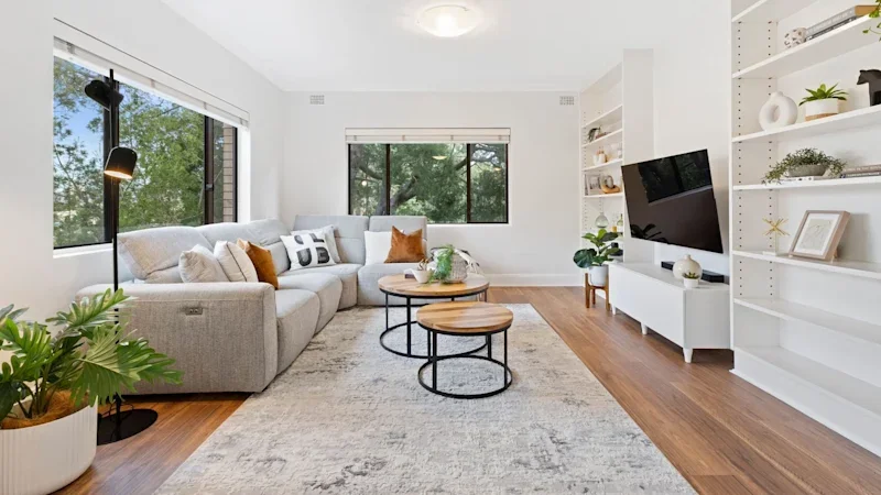 North shore apartment passes in without a bid despite strong interest