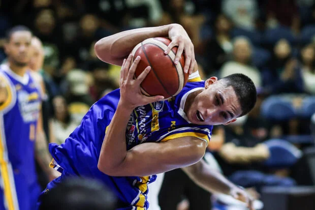Hotshots finally win one and put a stop to Bolts’ two-game winning run