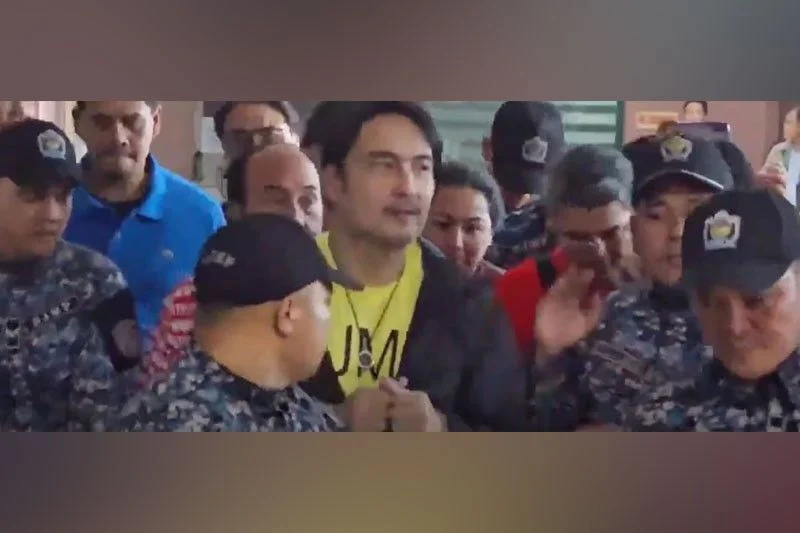 Bong temporarily freed after posting P1 million bail