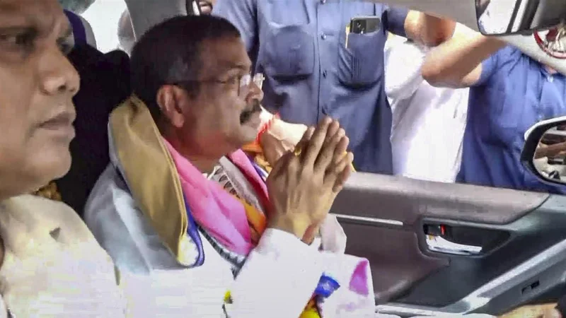 Why a Minister should take political and moral responsibility