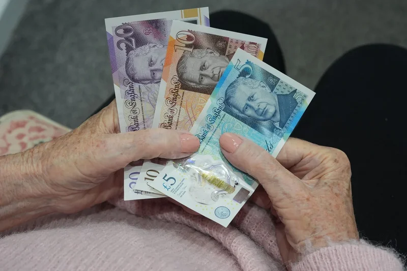 Money worries could make your brain age faster, new study warns