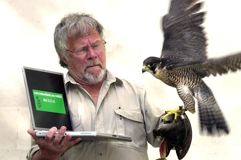 Bill Oddie, wildlife presenter and star of British comedy series ‘The Goodies,’ dies at 85