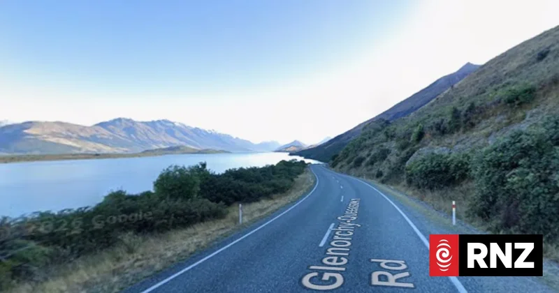 Glenorchy-Queenstown Road closed following bus crash