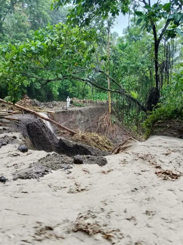 Landslide cuts off key road linking 2 Sultan Kudarat villages