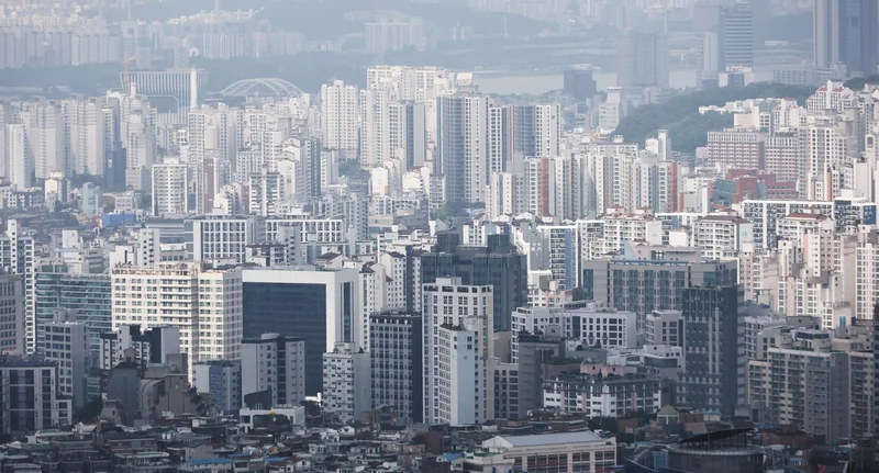 Tax revenue up $3.85 bil. in June on higher incomes, property market