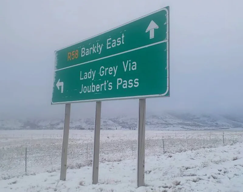 ICY ROADS AHEAD: Snow warning downgraded for KZN, EC and Free State, but icy conditions persist
