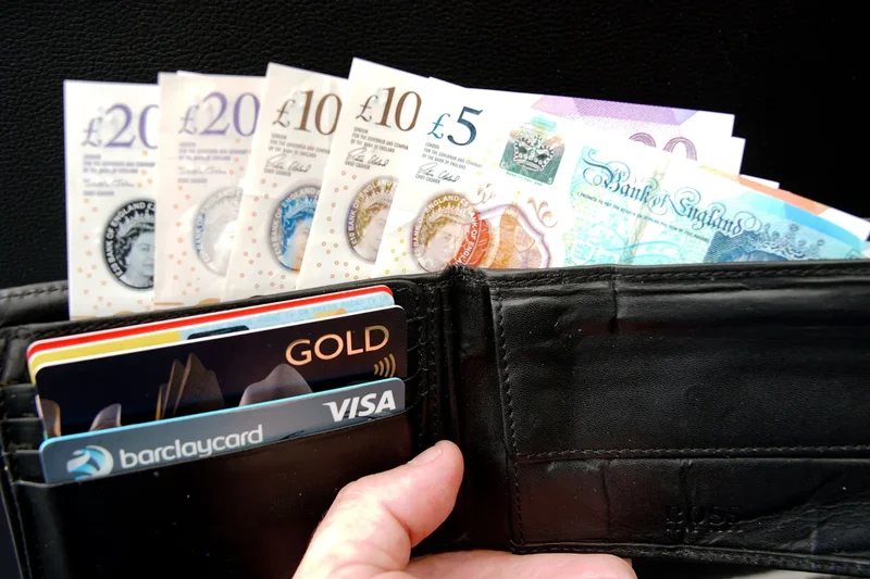 Heatwaves and sports events drive record demand for cash on high streets